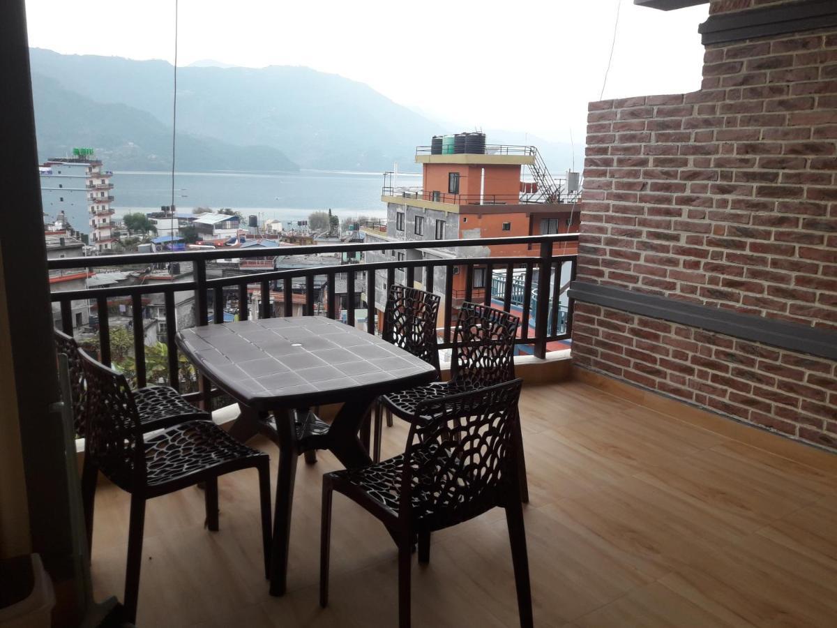 Beli Guest House Pokhara Bagian luar foto