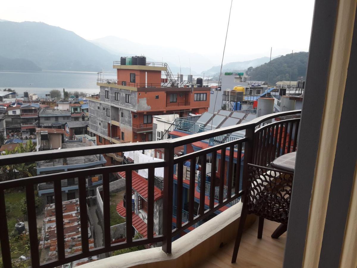 Beli Guest House Pokhara Bagian luar foto