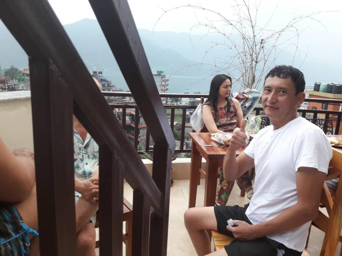 Beli Guest House Pokhara Bagian luar foto