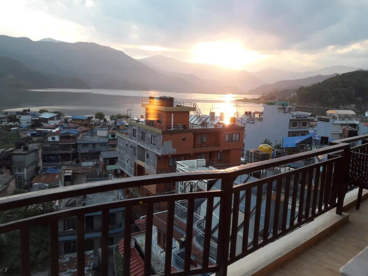 Beli Guest House Pokhara Bagian luar foto