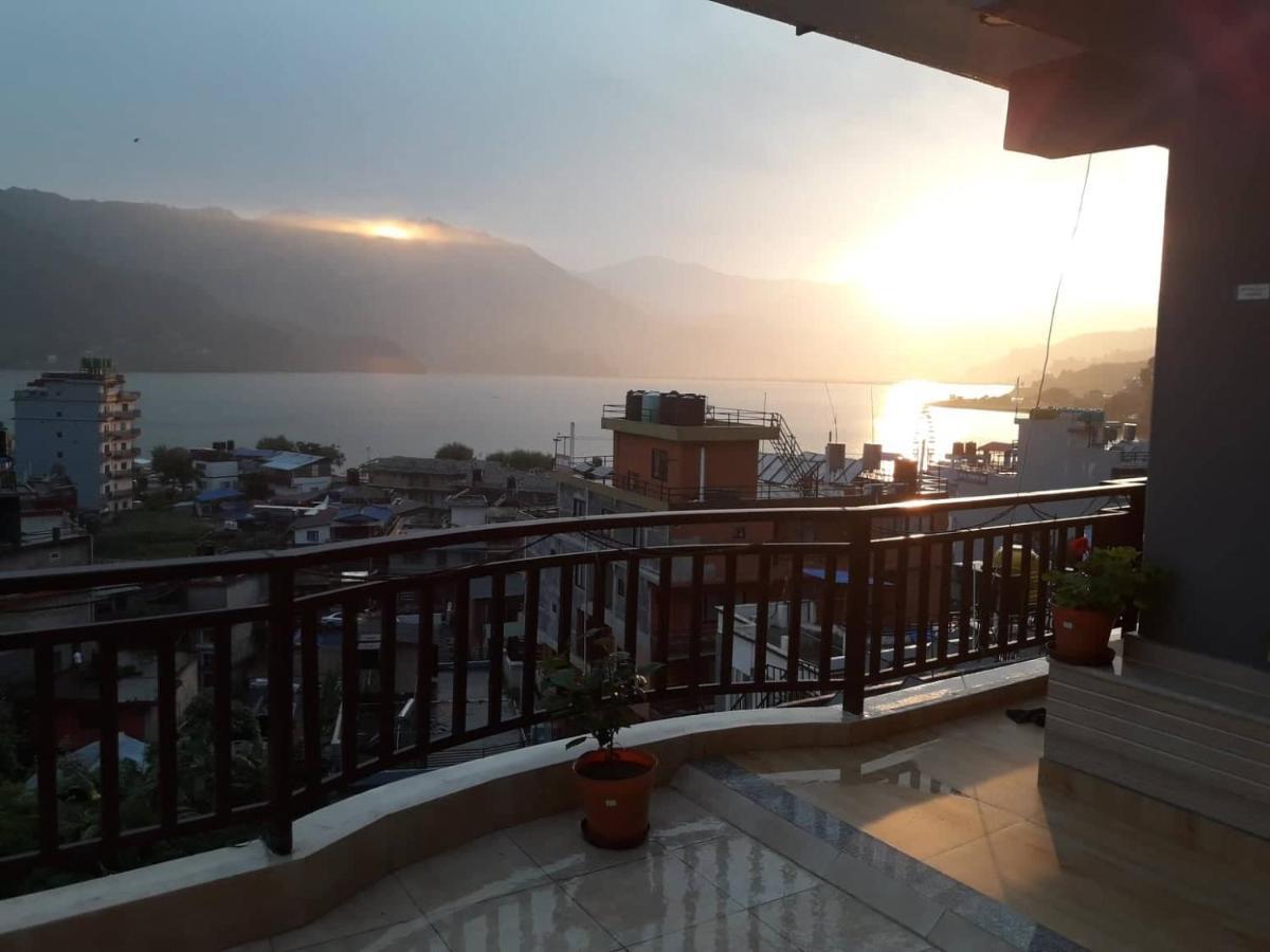 Beli Guest House Pokhara Bagian luar foto