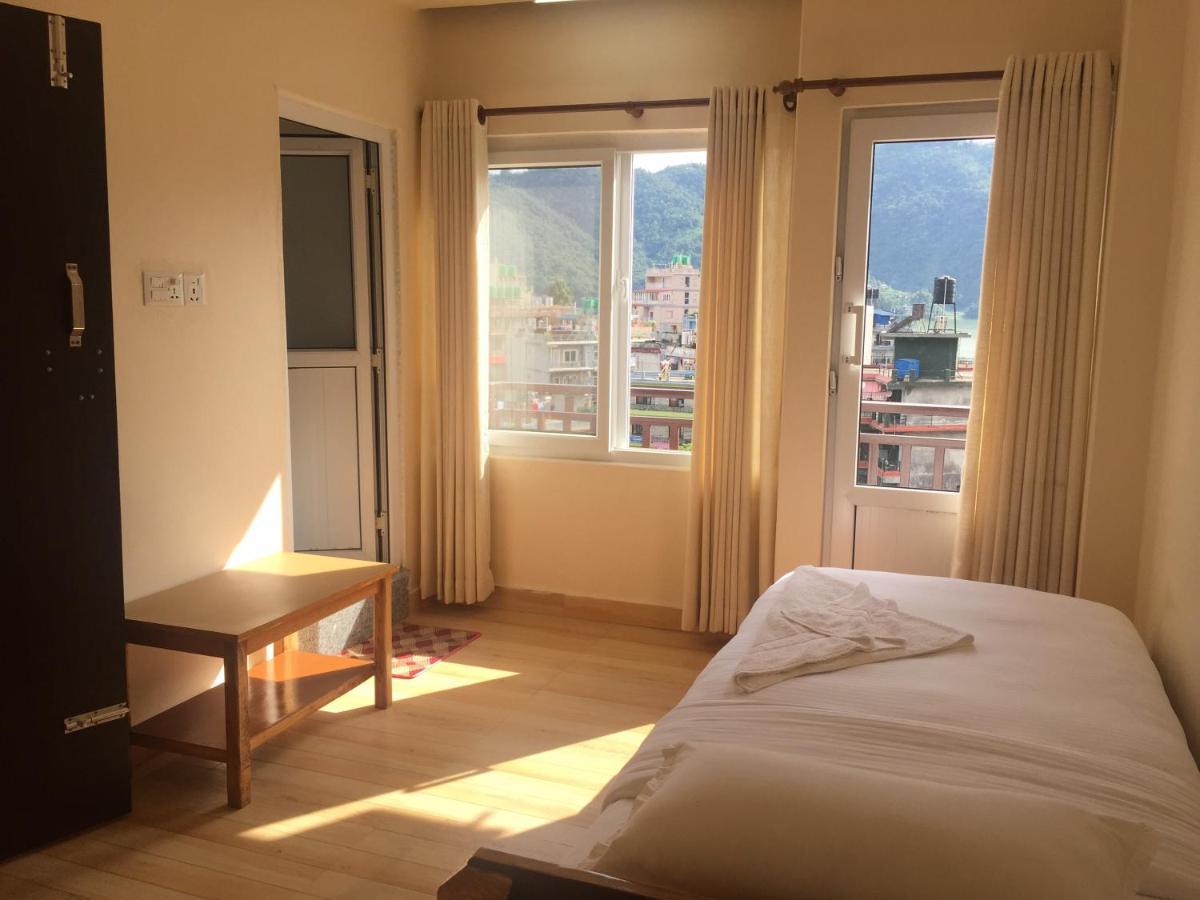 Beli Guest House Pokhara Bagian luar foto