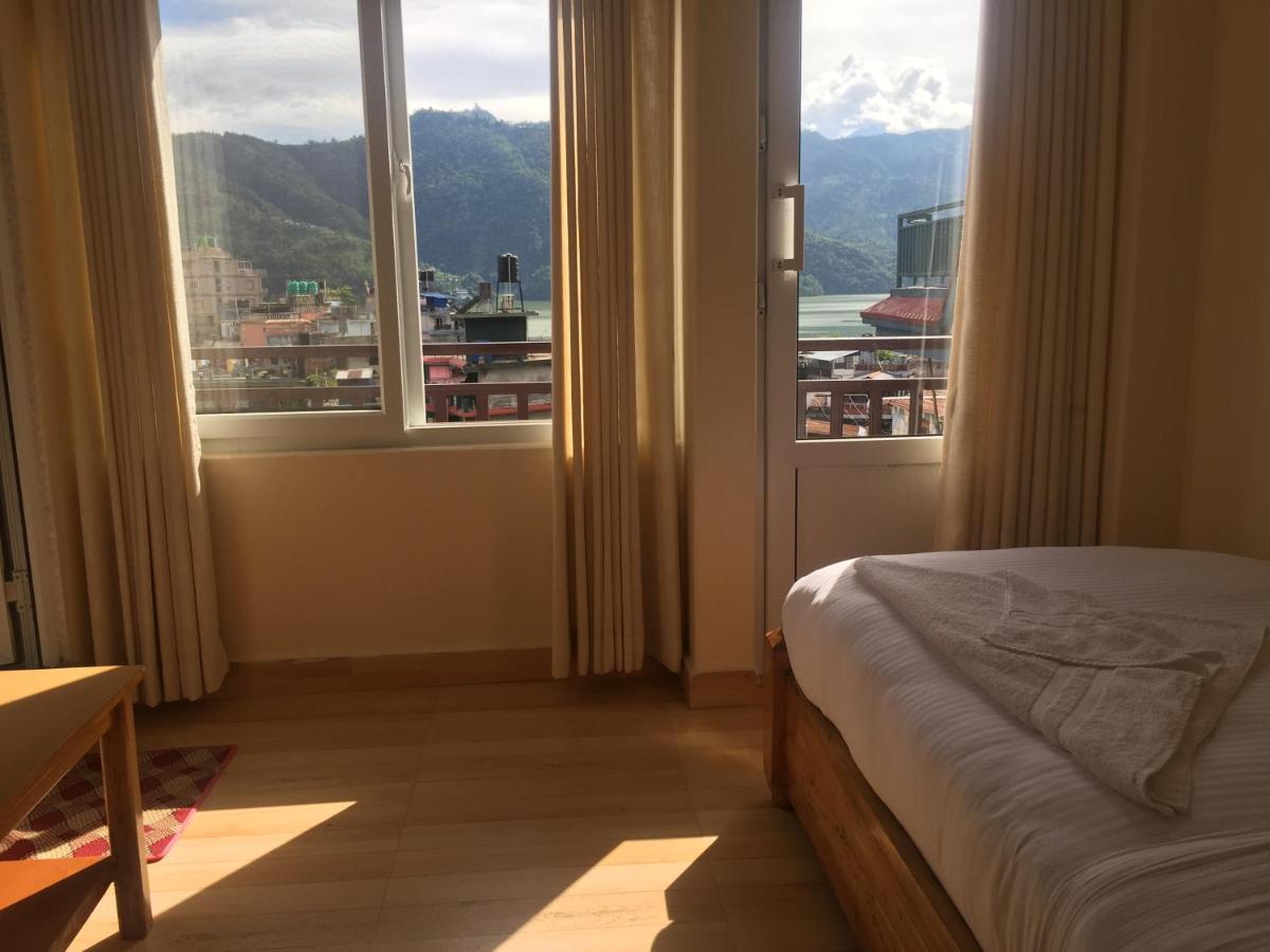 Beli Guest House Pokhara Bagian luar foto