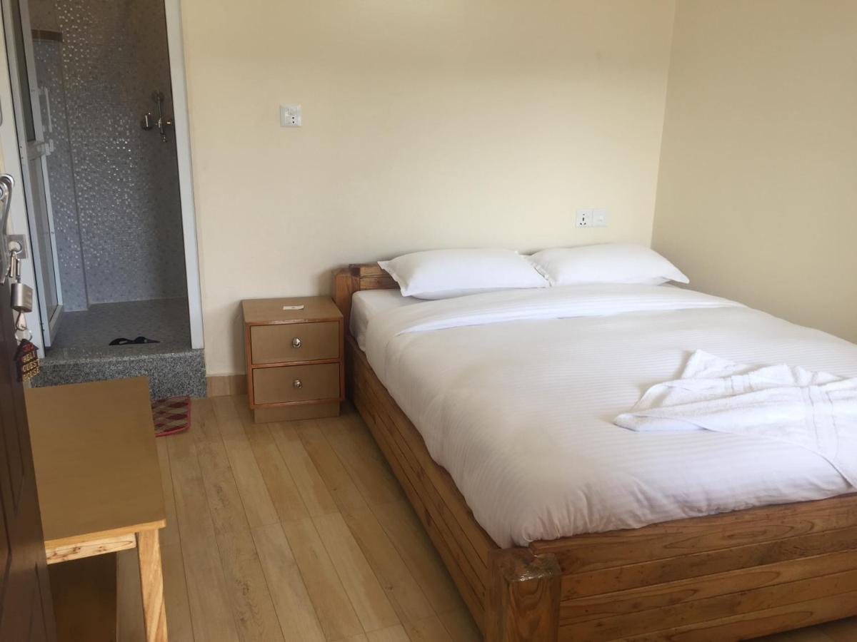 Beli Guest House Pokhara Bagian luar foto
