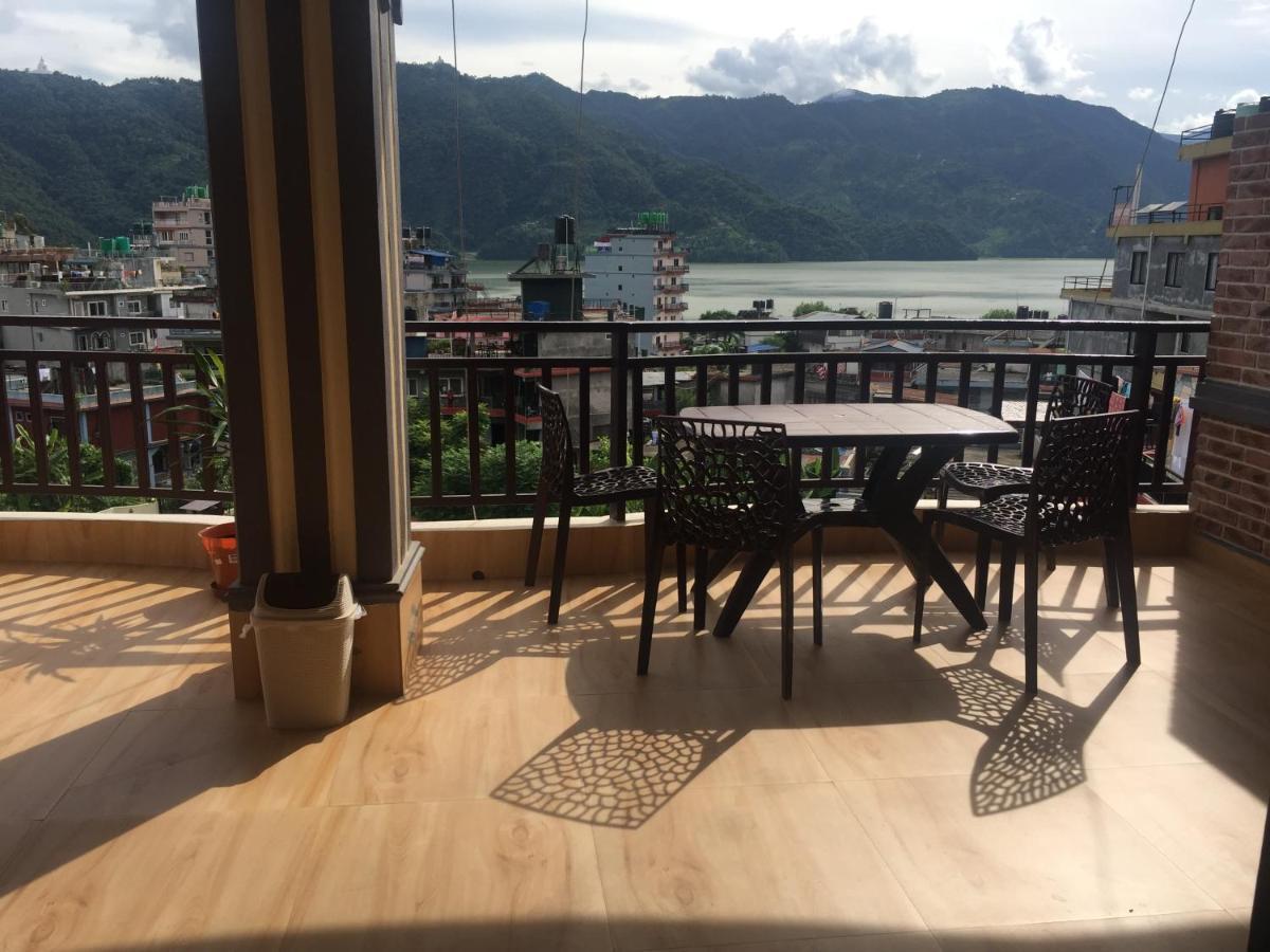 Beli Guest House Pokhara Bagian luar foto