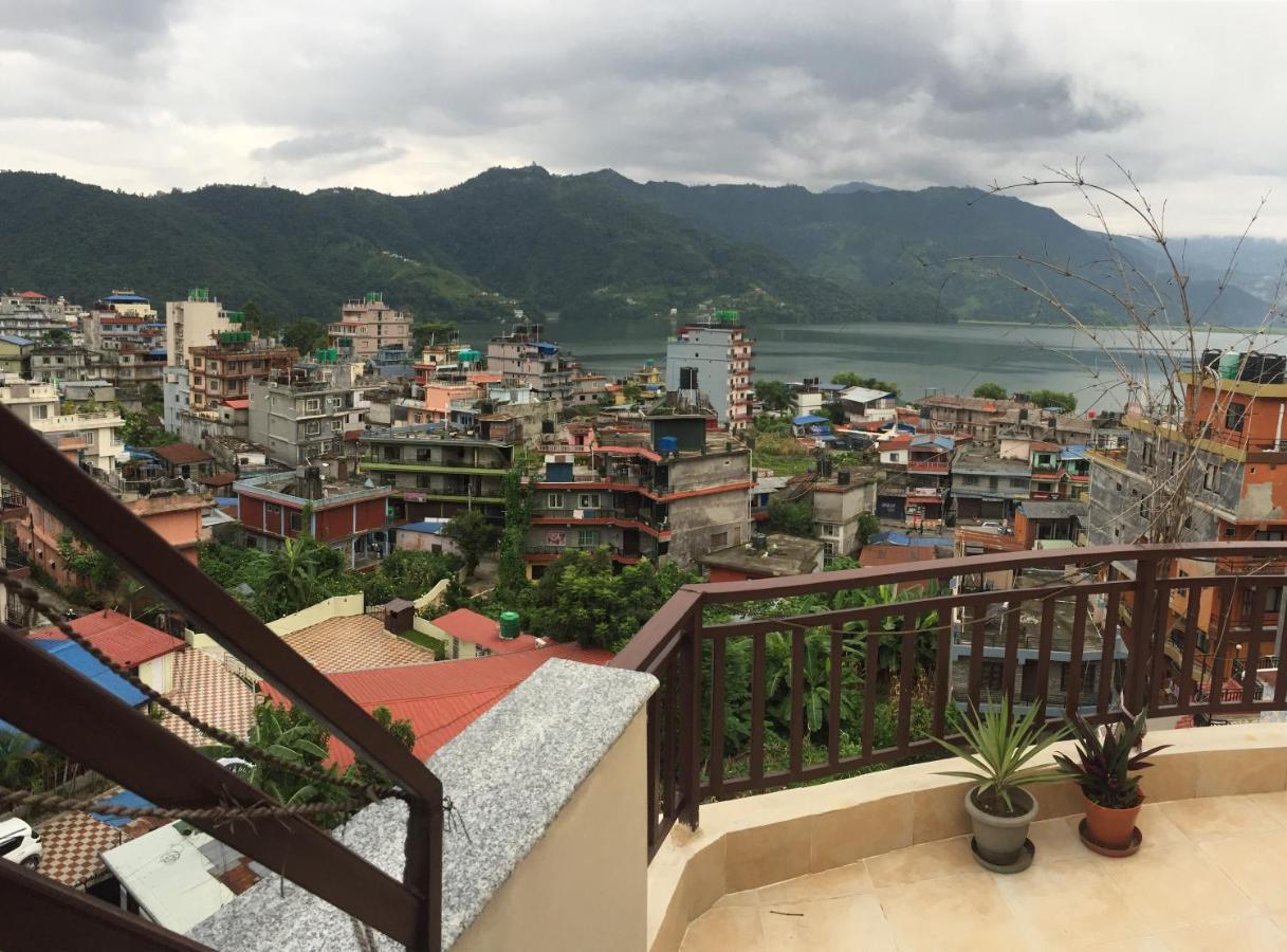 Beli Guest House Pokhara Bagian luar foto