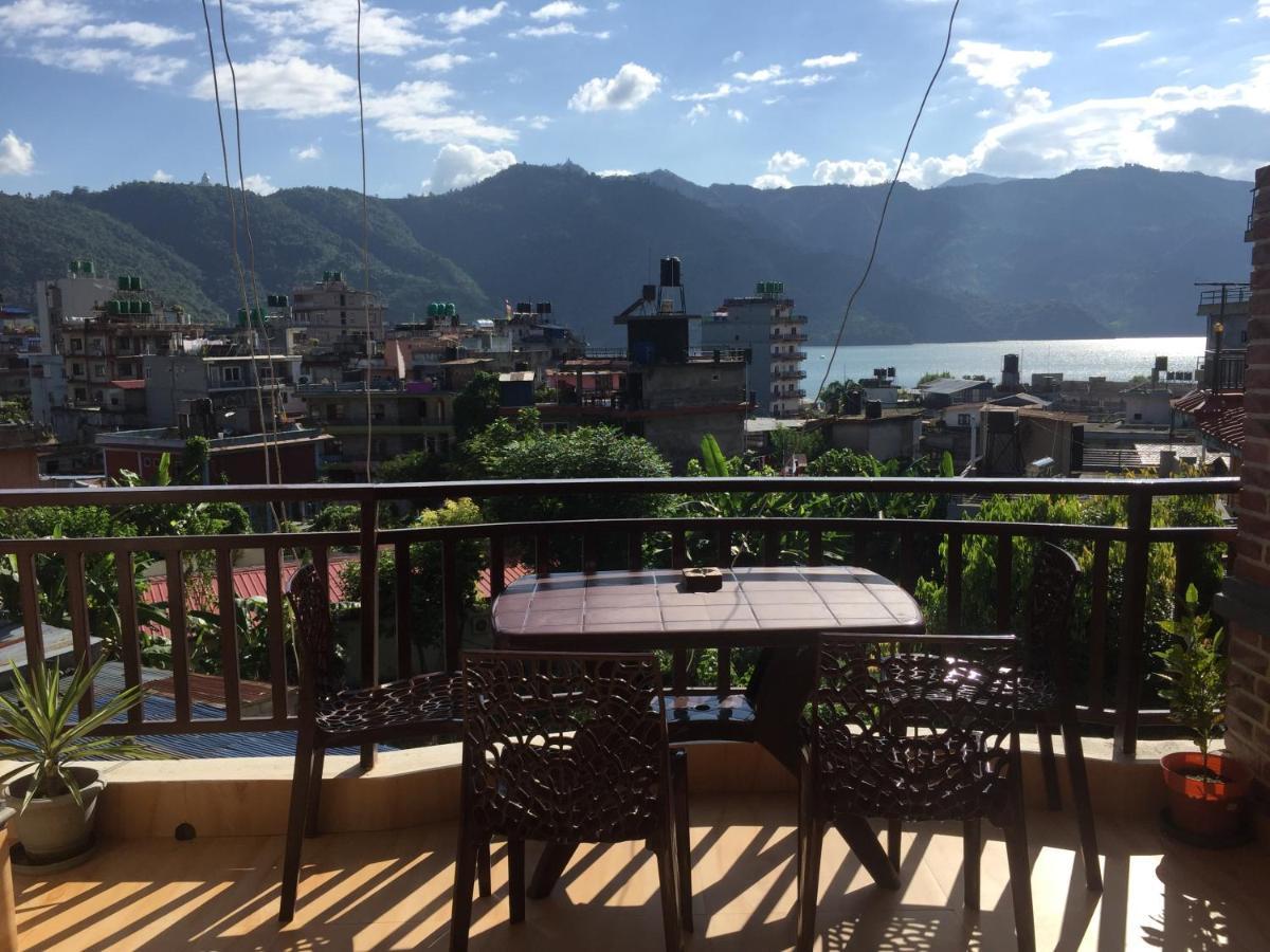 Beli Guest House Pokhara Bagian luar foto